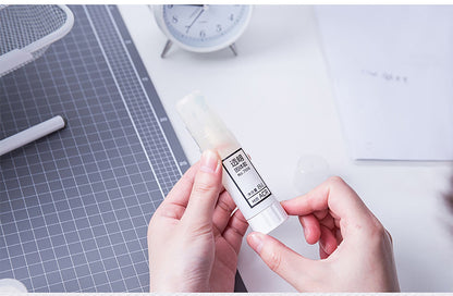 XaTanion Transparent Solid Glue Handmade Glue Stick Material ren's Transparent Glue Stick Student Stationery,Clear,8*2cm